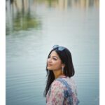 Parsa Evana Instagram - আমার ভেতরে আমি সবাইকে খুঁজে পাই, কিন্তু সবার ভেতরে আমি আমাকে খুঁজে পাই না। Books of Zunayed Evan
