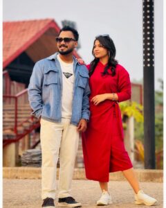 Parsa Evana Instagram - Sami & Faria From “Love Buzz” Directed by @kajalarefinome #LoveBuzz #Valentine2024 #Club11Entertainment #BoomFilms