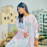 Parsa Evana Instagram - Behind every sweet smile there is a bitter sadness that no one can ever see and feel.. Eid Mubarak 🤍
