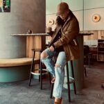 Patcharasri Benjamas Instagram - ลองมาเดินด้วยกันไหม ถ้าไม่ใช่เดี๋ยวเดินมาส่ง