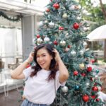 Patcharasri Benjamas Instagram - ของขวัญ​วัน​คริสต์มาส​ หาซื้อได้ที่ห้าง แล้วคนข้างๆ​ หาซื้อได้ที่ไหน