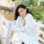 Patcharasri Benjamas Instagram - ปวดหลังอีกแล้ว สงสัยแบกความสวยเยอะไปหน่อย