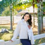 Patcharasri Benjamas Instagram - ปวดหลังอีกแล้ว สงสัยแบกความสวยเยอะไปหน่อย