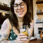 Patrícia dos Reis Instagram - Oi, aqui é o Thales, fiquei encarregado de postar uma foto. A Pathy não posta foto sorrindo pq ela não gosta. Mas ela fica linda assim 😍 quem concorda, respira.