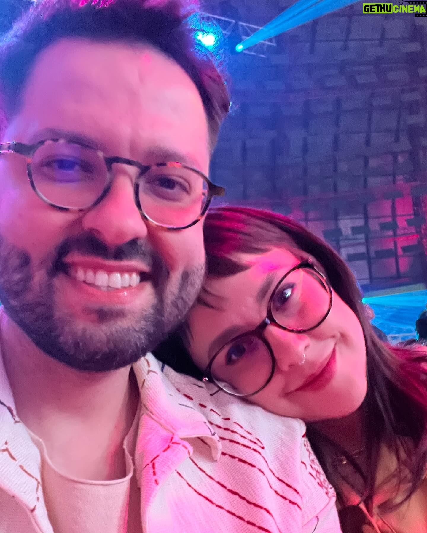 Patrícia dos Reis - 3.8K Likes - Hoje é aniversário do cara mais legal do mundo vulgo moreno @uptothales 🎂🎈🎉
Parabéns amor! Que seja um novo ciclo repleto de coisas boas pois você é um cara f*da e merece tudo de melhor sempre!!! 🥰😍
Obrigada por compartilhar sua vida comigo, te amo ❤️