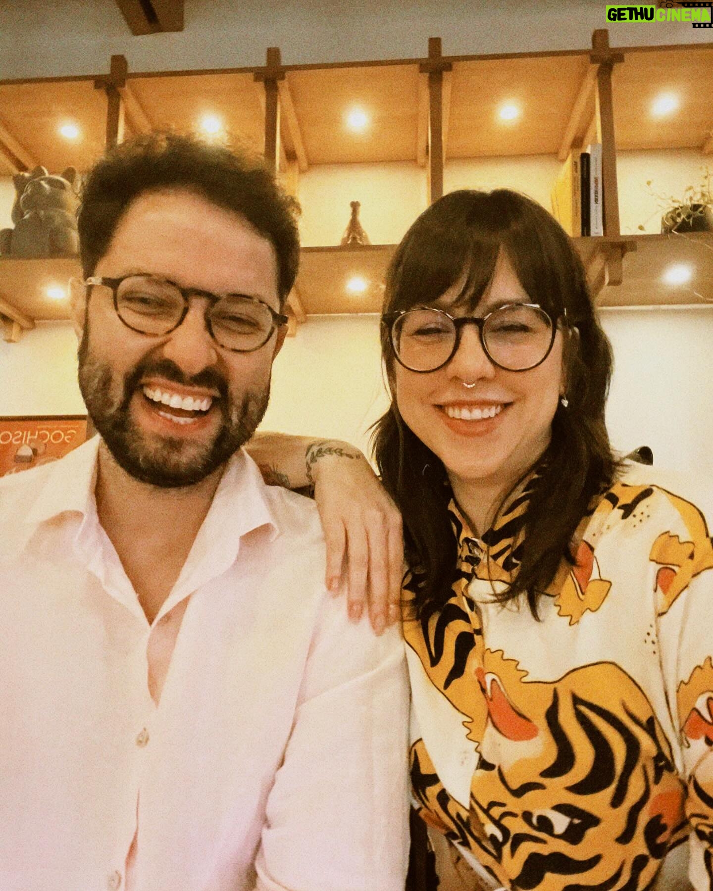 Patrícia dos Reis - 3.8K Likes - Hoje é aniversário do cara mais legal do mundo vulgo moreno @uptothales 🎂🎈🎉
Parabéns amor! Que seja um novo ciclo repleto de coisas boas pois você é um cara f*da e merece tudo de melhor sempre!!! 🥰😍
Obrigada por compartilhar sua vida comigo, te amo ❤️