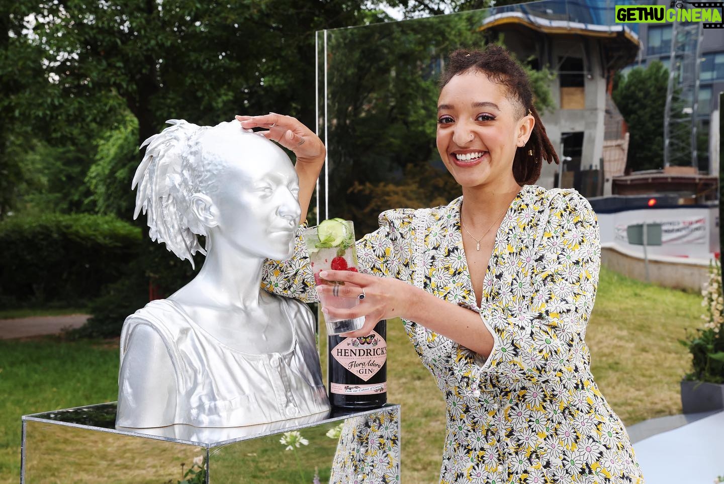 Patricia Allison Instagram - HEY beauties ✨ im super excited to share with you today my CURIOUS IDOL live on Bernie Spain Gardens in Southbank - it’s ma head man! 🌸 To help celebrate the launch of #HendricksFloraAdora and the wonderfully curious pollinators that inspired this divine liquid, @hendricksgin have immortalised three of the curious minds shaping this century (INCLUDING ME!) 🦋 Curiosity is implicit to change and we can only grow if we seek out new wonders… Check out my installation, designed by the talented @elliottrooney, all this week on Bernie Spain Gardens, London’s South Bank. I might see you there… #AD #HendricksCuriousIdols