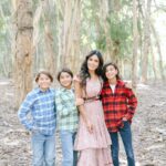 Patricia Manterola Instagram - En este mes especial de las madres, descubre la vida inspiradora de Patricia Manterola. Desde sus días en Garibaldi hasta convertirse en un ícono de la música y la actuación, Patricia no solo ha triunfado en el escenario, sino también en su papel más tierno y poderoso: ser madre de 3 preciosos hijos. Patricia nos comparte cómo la maternidad ha expandido su corazón con un amor incondicional y cómo sigue evolucionando en su carrera con nuevos y emocionantes proyectos. No te pierdas nuestra entrevista exclusiva para conocer más sobre esta increíble mujer y su impactante trayectoria en srevista.com o en el link de nuestra BIO. #YoSoyS #patriciamanterola #diadelamadre #pattymanterola