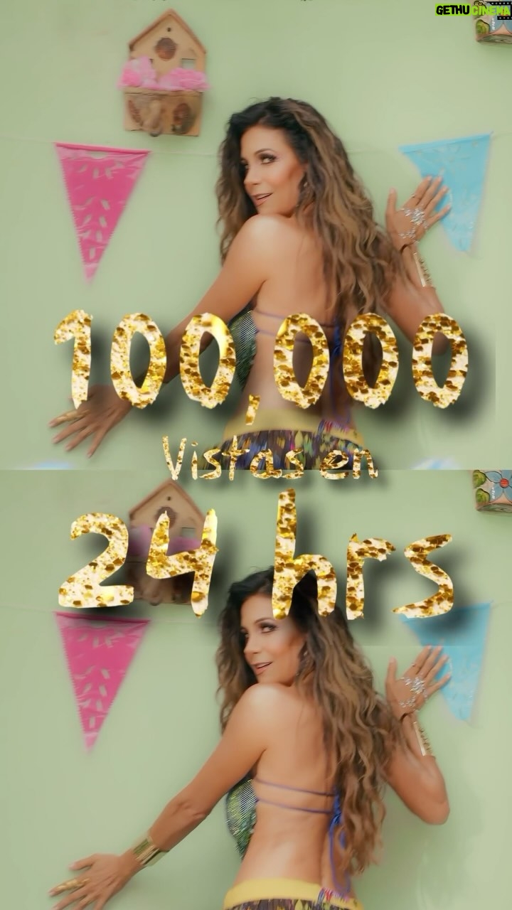 Patricia Manterola Instagram - ¡¡¡1 0 0, 0 0 0 ⭐️ G R A C I A S!!! En tan solo 24 horas logramos las primeras 100,000 vistas GRACIAS 🤩🤩🤩 Que gran recibimiento le han dado a #BlaBlaBla !!! 🙏🏼🙌🙏🏼🙌 Vamos familia a seguir compartiendo!!! 👊👊👊 Link en mi Bio 👆o entra en: 👉 bit.ly/blablablavideo 👈 @laseoaneoficial @loveuakira Falda: @gisellematamala Corona: @vicmucio