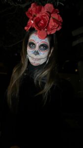 Patricia Manterola Instagram - ¡Recordemos y honremos a los nuestros siempre! 🤍 #diademuertos