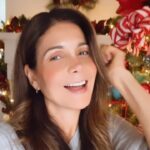 Patricia Manterola Instagram – 🎶 1995 – “Mi Religión eres tú” del álbum Hambre de Amor 😍😍😍 Se me había pasado postear este video que hice antes de Navidad 😜
