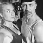 Patricia Montero Instagram - ¿Quién es más chungo de los 2? 💥 @feleman 👮🏻‍♂️👮🏼 👮🏻‍♂️ PoliMacho Man 🙅🏼‍♀️ Crossfitera ✌🏻 Qué risas compañero! @netflixes @contubernio_producciones 📸 2,5, 7 @manuelfiestas #MachosAlfa #MachosAlfa2