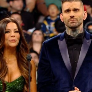 Patricia Stratigeas Instagram - WWE Hall of Fame. What a special night. And, @jackieredmond you’re my favourite Canadian too. Oh, and @wwegraves, you’re welcome. Swipe to see that the B*TCH IS BACK! #wwehof 

Hair and glam by @bfabulous1 
Glow by @tanontherunpickering @tanontherun