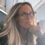Patricia Stratigeas Instagram - Booked a quickie 5 day trip to Greece! Yup only 5 days 🤯 Grabbed my mom and my sister and we jetted off to Greece for Easter weekend! Jet lag anyone? Not if I can help it! Which I can … here’s some of the things I did to make sure I arrived in Greece ‘un-jet-lagged’ for this 10 hour long journey. If you are doing lengthy flying / dealing with time zone changes these things may help! 🔹Immunity boost with a ginger shot @boosterjuice 🫚 🔹Hydration! @smartwatercanada 💧 🔹Electrolytes for dehydration @purevitalabs ( B vitamins & Aminos) 🔹Get on your destination’s time zone 🕐 🔹 Vitamins (just for this trip I brought @organikahealth vit D, vit C, probiotic by @genuinehealth, multivitamin) 🔹 Movement to help with circulation 🔹 Sleep when you can if you can! 💤