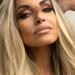 Patricia Stratigeas Instagram - The face of the Women’s Division. #wweraw Click the link in my bio or story for more Glam by @beautybyjett Broken nose by @beckylynchwwe