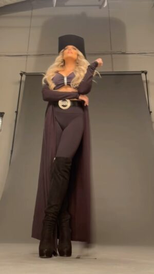 Patricia Stratigeas Instagram - **NEVER BEFORE SEEN BTS**
The night Mother came home.

Monday April 17, 2023. As I waited backstage, words swirling around my head, @craigambrosio said I know you gotta go out soon, but do you want to quickly grab a couple photos? I jumped in front of the camera, grabbed some snaps and then ran to Gorilla as my music hit.. almost forgot my duster jacket too! Thanks for asking Craig! 

Watch til the end … would you have preferred that look??

Hair & Makeup by @beautybyjett