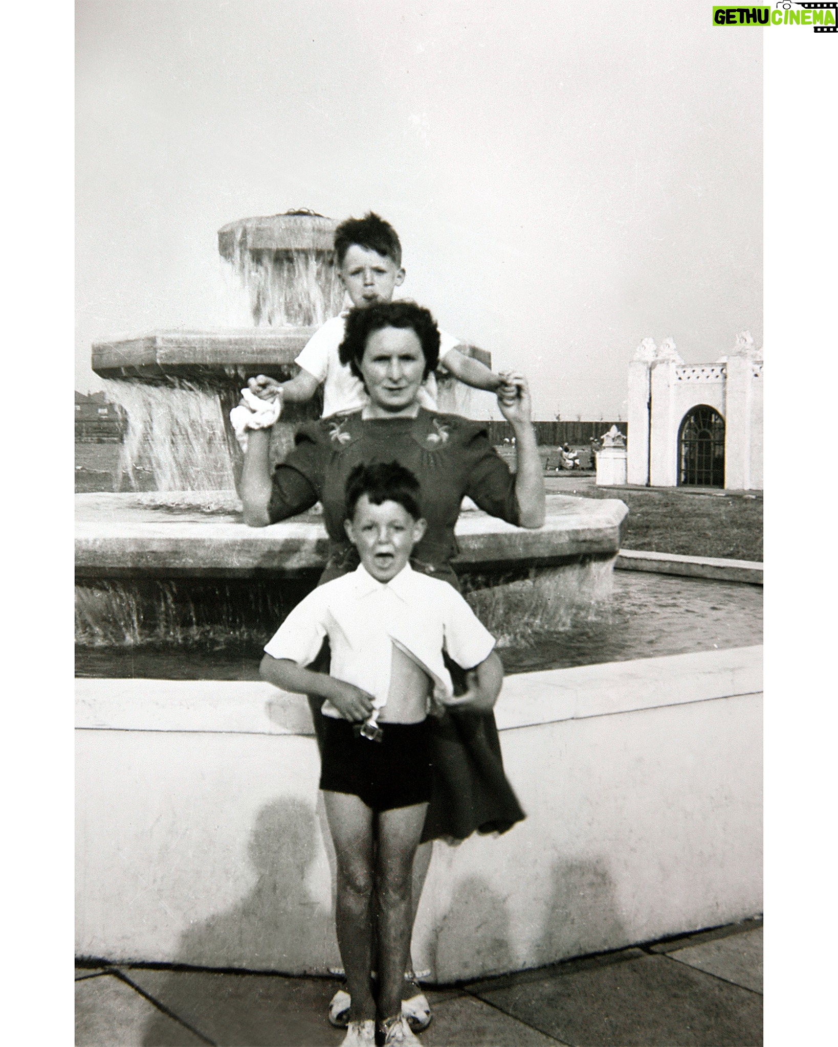 Paul McCartney Instagram - Thanks to all you mothers. Have a brilliant day 💐- Paul