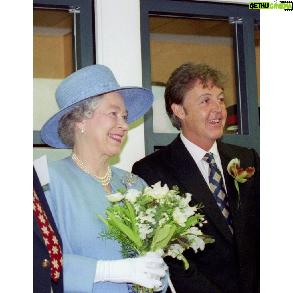Paul McCartney Instagram - On the sad occasion of Her Majesty Queen Elizabeth II’s passing, my memories came flooding back and I would like to share these with you. I feel privileged to have been alive during the whole of Queen Elizabeth II’s reign. When I was 10 years old I entered an essay competition in Liverpool and won my division for my essay about the British Monarchy so I have been a fan for a long time. In 1953 when the Queen was crowned everyone on our street in Speke, Liverpool finally got a television set and we settled down to watch the Coronation in glorious black and white. Looking back I am honoured and amazed to see that I met Her Majesty eight or nine times and each time she impressed me with her great sense of humour combined with great dignity. God bless you. You will be missed.  Read Paul’s memories at PaulMcCartney.com (link in bio)