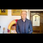 Paul McCartney Instagram - “With the sad passing of Jeff Beck – a good friend of mine, and a great, great guitar player – it reminded me of the time we worked together many years ago on a campaign for vegetarianism..” - Paul Almost 30 years since it was recorded, Jeff’s message remains as relevant as ever. Check out the message and never-before-heard piece of music by Jeff and Paul at @meatfreemonday.