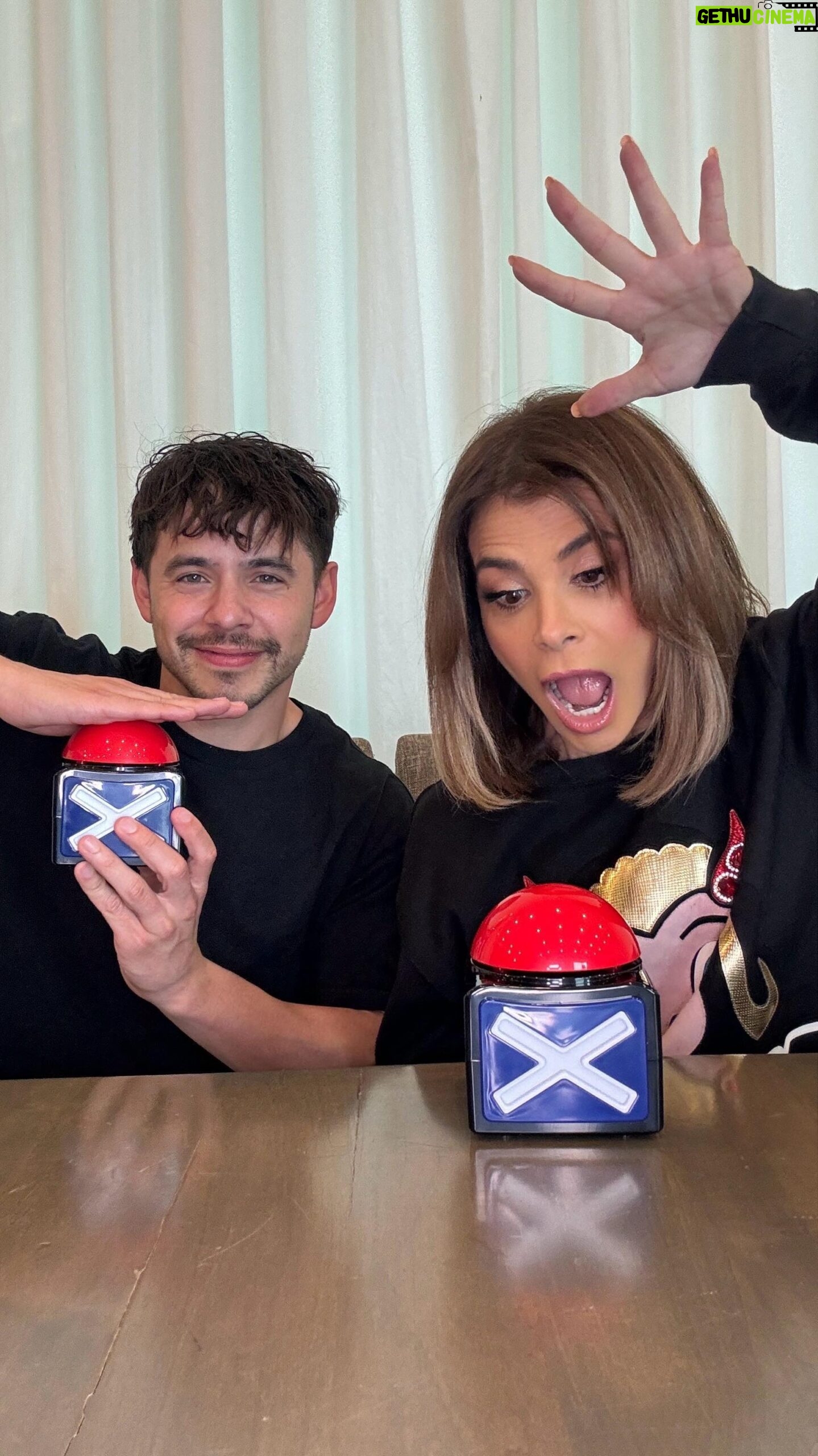 Paula Abdul Instagram - We put our @americanidol knowledge to the test with our own version of Name That Tune. Let the games begin... 🎶