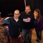 Paula Abdul Instagram - That time the @impracticaljokersofficial hosted a meet and greet for my fans in NYC….see how that went on tonight’s episode at 10/9c on @truTV and TBS! Always a blast hanging out with these guys 🤣 XoP