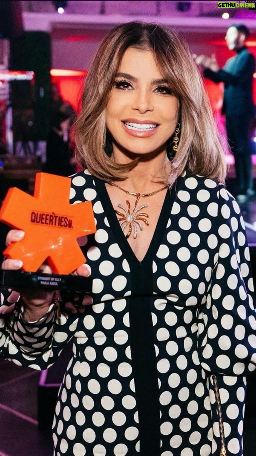 Paula Abdul Instagram - Feeling so incredibly loved 🥰 I will forever and always be the LGBTQ community’s biggest ally! 🏳️🌈 #Queerties @queerty