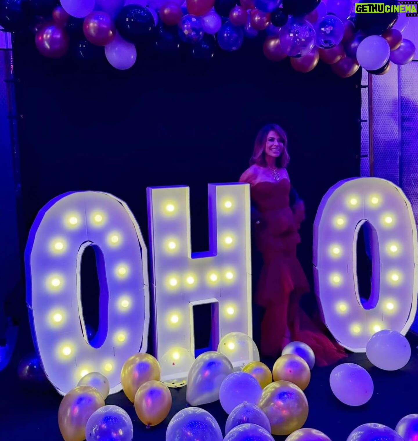 Paula Abdul Instagram - Such an impossibly talented cast and crew, I LOVE EACH AND EVERY ONE OF YOU! 🥰 Whether you want a heart-warming story or songs that will make you want to get up and dance, you’ll fall in love when you see @ohiomusical! ♥️ XoP
