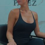 Paula Bolatti Instagram – Cambio de Look radical junto a @garnierlatam
Y elegí hacerlo con los productos de Garnier Nutrisse Oleos que son veganos, cruelty-free, sustentables y sin amoníacos 🤩
Vencí el miedo de teñirme con toda la confianza sabiendo que es posible hidratar y nutrir al mismo tiempo que se realiza una coloración.
#GarnierOleosNutrisse #HairColor #Haircare #CambioDeLook #Coloración #GarnierCL