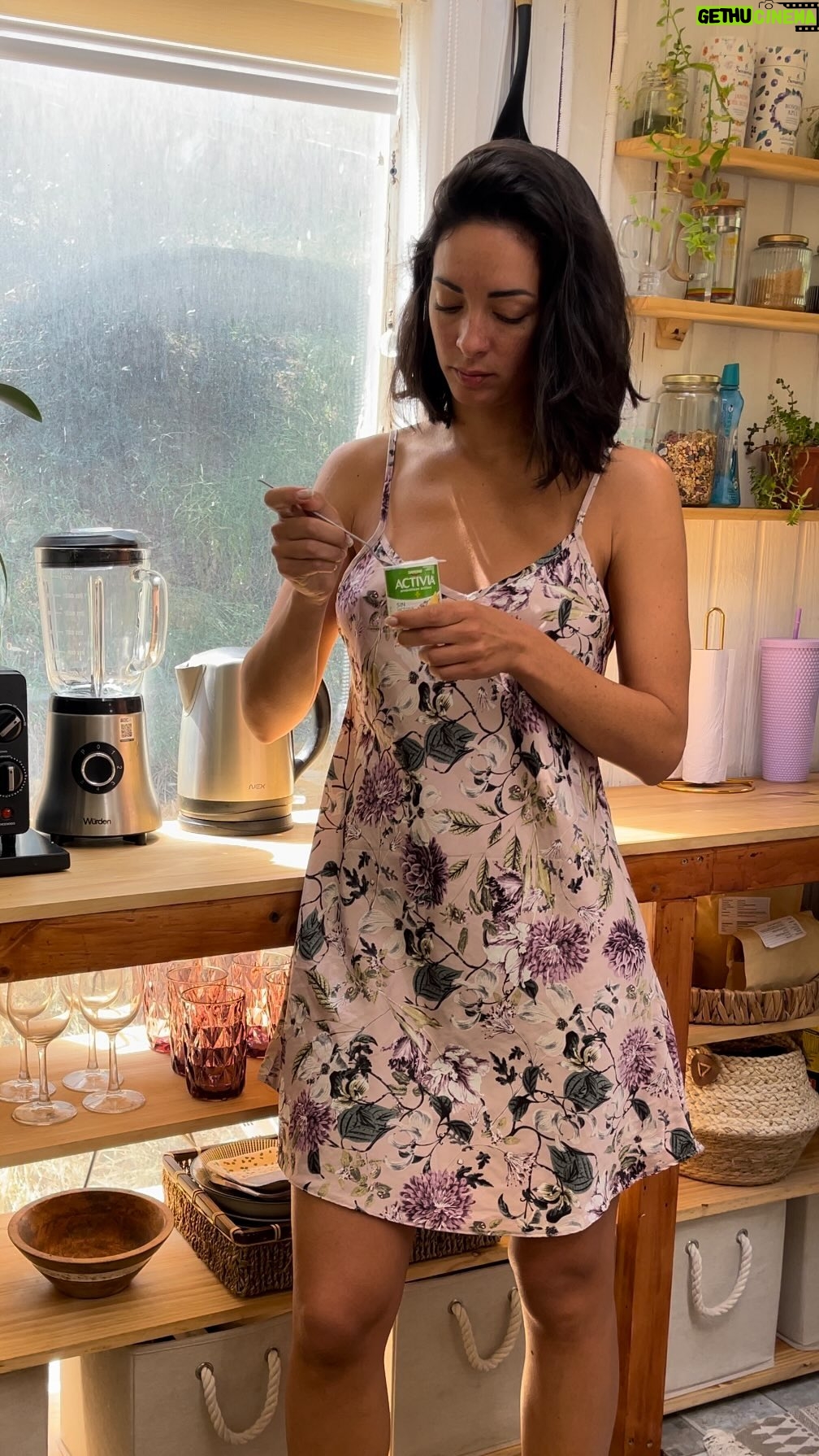 Paula Bolatti Instagram - Activo mi día con @Activiachile que me da energía y bienestar 😊 #ComienzaConActivia