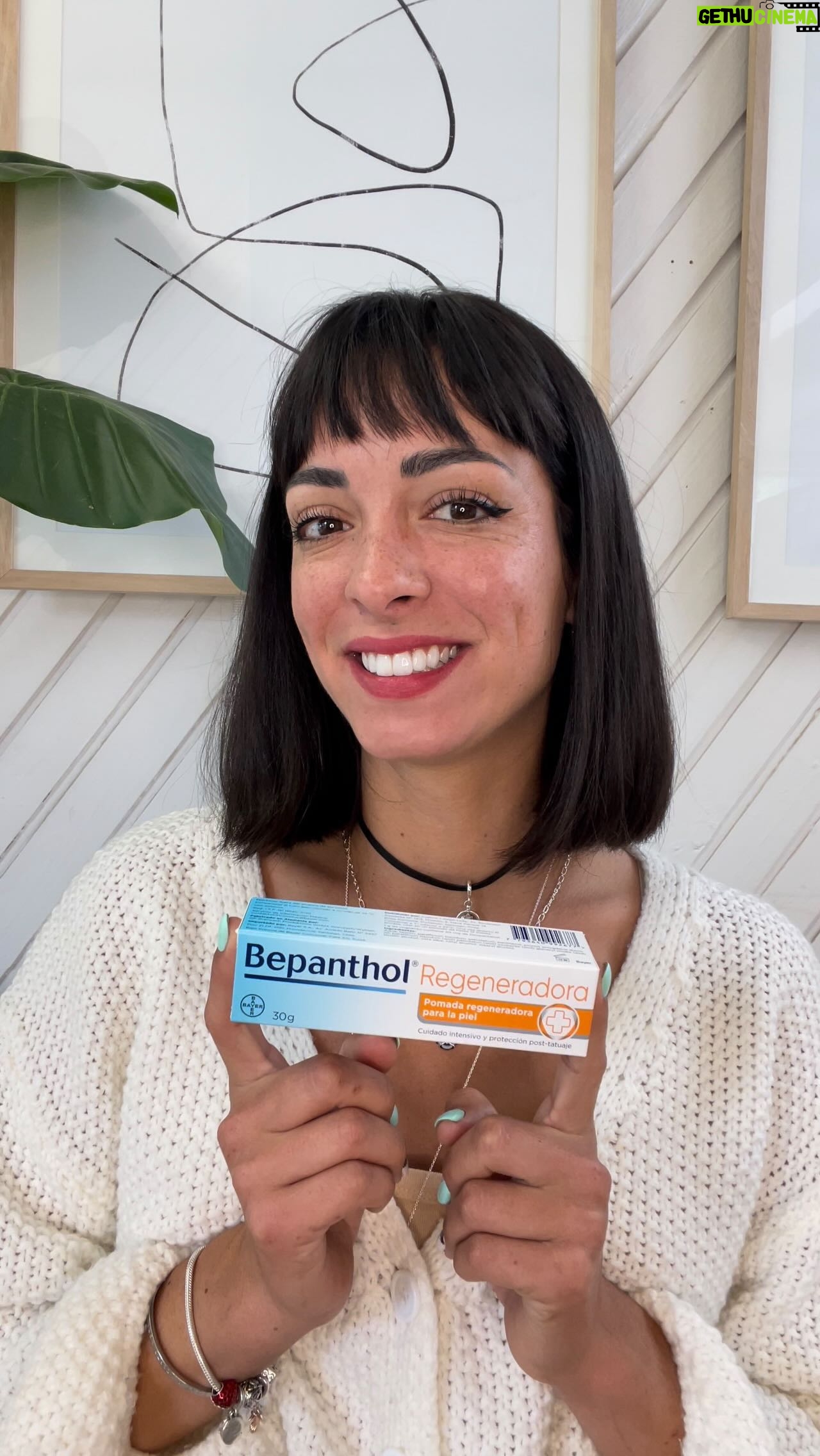 Paula Bolatti Instagram - Nueva obsesión! Para las que estamos a mil por hora, Bepanthol Regeneradora es ideal para sanar de adentro hacia afuera: ✨ Acelera el proceso natural de regeneración de la piel ✨ Restaura la barrera de la piel en 7 días, ayudando a la cicatrización. ✨ Hidrata y protege ✨ No está testada en animales y está respaldada científicamente Es lo mejor para cortes, heridas leves, quemaduras, pequeñas cicatrices y más! Del 1 al 10, ¿Cuánto la ocuparían en casa? Yo admito que son un 10 #BepantholRegeneradora Actividad promocional pagada