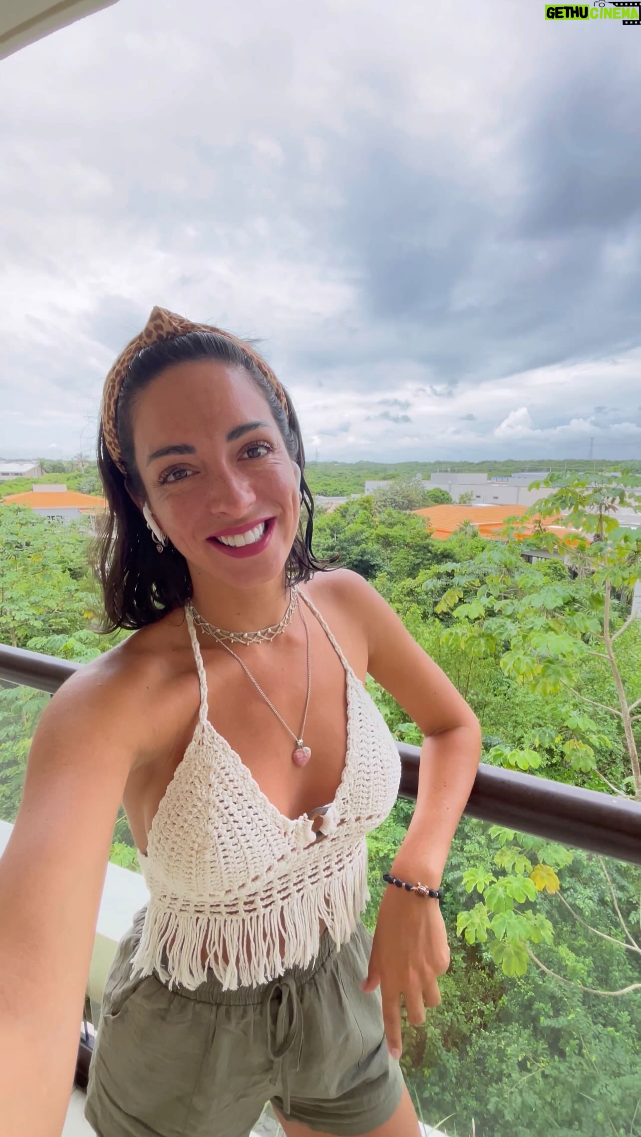 Paula Bolatti Instagram - 📌Guarda todos estos tips para viajar tranquilo/a gracias a @visachile ✈️ #VacacionesIncreiblesConVisa #publicidad