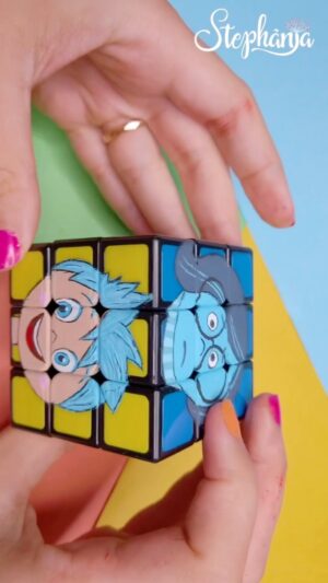 Paula Stephânia Instagram - Qual sua cor do cubo hoje???😀😞😡😱
Inspirada em uma das minhas animações favoritas da @pixar ! 

E agora, como faço pra resolver!!! Alguém me ajudaaaa???