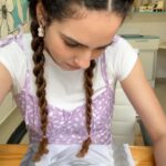 Paula Stephânia Instagram – A menina que fazia bonequinho de palito há uns anos atrás não acreditaria se eu dissesse que ela ia desenhar assim um dia🎨🎨🎨