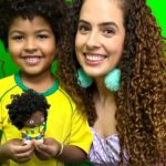 Paula Stephânia Instagram - Transformei um funko pop no fofo do @tom.ze_ , que também é um dos embaixadores da @koleneoficial ! Minha missão era deixar os cachinhos do boneco tão lindos como o do Tom, que cuida tao bem deles com Kolene Cachinhos! Quem aí já usou Kolene? Um caminho sem volta né?? #publicidade