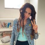 Paula Stephânia Instagram - JUNHO 🌻 1- transformei uma boneca de 3 reais na nova ariel 2- voltando da minha viagem dos sonhos 3- sai do Japão mas o Japão não saiu de mim 4- Nicolas se revelando como desenhista 5- loucona sem dormir antes do meu corpo acostumar de novo com o fuso 6- Conhecendo a capital 7- desenhando minha nova Kokeshi 8- Ravi vem aí! Meu primeiro sobrinho! 9- Festa da Ayla 10- abuelita mas linda del mundo!