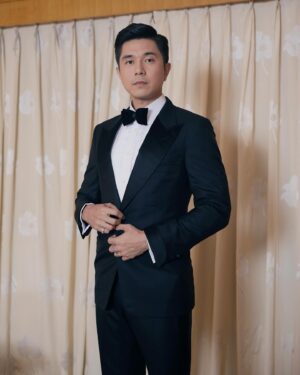 Paulo Avelino Instagram - #ABSCBNBall2023 
 
@tomford 🤝 @tiffanyandco 
 
Styled by @mrdavidmilan 
Grooming by @jetttorevillas 
Hair by @jackypante 
Photos by kennethtangonan