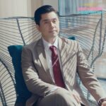 Paulo Avelino Instagram - We know you can’t get enough of the #WWWSKPasilip so we are sharing these still cuts from the #ViuOriginalAdaptation #WhatsWrongWithSecretaryKimPH. Starring #KimChiu and #PauloAvelino, streaming this March exclusively on Viu! #WWWSKPH #KimPau #KimPauOnViu #ABSCBNStudiosxViuxDreamscape