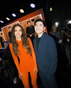 Paulo Avelino Instagram - Love or Career? ❤️ #Elevator A fun media con with @pauavelino and director @philipking.rein ❣️ Meet Jared and Bettina, 2 overseas workers trying to achieve their dreams, meeting each other in a crossroad, making them realise and choose what matters the most to them in life #Elevator will premiere in cinemas on April 24 nationwide!
