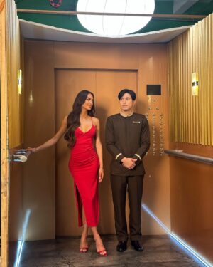 Paulo Avelino Instagram - Filed under layouts that didn’t work in the promo shoot but our movie does 🥰🫶🏼

#elevator