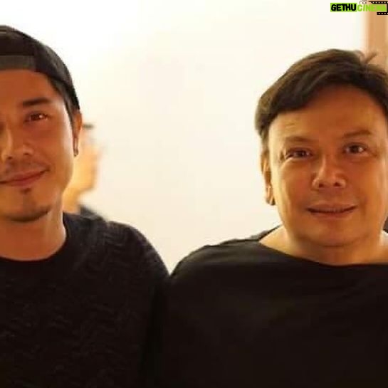 Paulo Avelino Instagram - 💔 It is a heart wreaking day for anyone who knew Sir Deo Sir Deo took me in. He’s the reason why I’m in ABS-CBN. He gambled on me, a boy with a newlyborn child unsure of everything. Not many of you know, but I attempted to quit my showbiz/acting career twice. Sir Deo would always pull me back, talk sense into me, and give the most timely projects that made sense to what I was going through then. He guided me throughout my career in the industry. I could even say that most of you now know me because of Sir Deo’s guidance. I’ll forever be grateful for the all the scolding, the advice, the disappointment, the knowledge, and the praises. My comforting condolences to Dreamscape, ABS-CBN, @pjendrinal & Endrinal family, and everyone whose life was touched by Sir Deo. My love goes out to you all. Thank you po, Sir Deo Paalam 😔