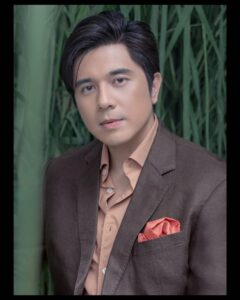 Paulo Avelino Instagram - The way to GLOW. @met_tathione