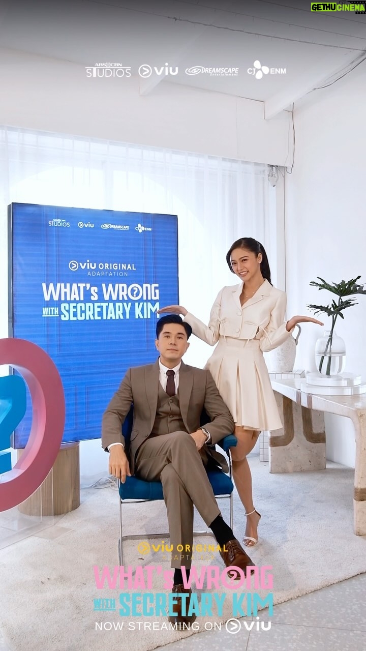 Paulo Avelino Instagram - Boss BMC and Secretary Kim tiktoker era!!!π«Άπ»π
More #BTS moments on #ViuOriginalAdaptation of #whatswrongwithsecretarykimph on the @viuphilippines IG page! Download the VIU app now to watch the PH adaptation of #WhatsWrongWithSecretaryKim π Dropping 3 episodes weekly Mon-Wed 12mn π Episodes 1-14 now streaming π For those in America and Canada #wwwskph is also available on IWANT TFC π Maraming Salamat Po!π