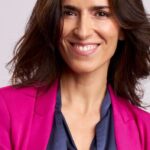 Paz Bascuñan Instagram - En cada comienzo de un proyecto me acompaña el vértigo y la ilusión En cada final …me acompaña una exhalación contenta, de misión cumplida, de nuevo camino recorrido, del que cruza un río lindo y goza del placer de contemplar desde la otra orilla. Sigue la vida. Sigo atesorando cada oportunidad. Agradecida @gabrielasobarzom #videocine @fastlicht @josesefami @natalia_tellez @tikigroup_ @giancarlodiazza @estudioortossoyuz