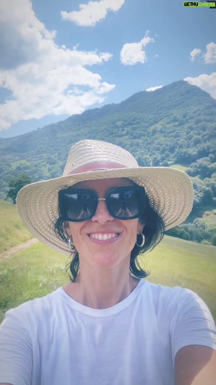 Paz Bascuñan Instagram - Buen Sábado ❤️🙌🌞 Otro día, otro caminar. Gracias .