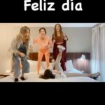 Paz Bascuñan Instagram - A las mamis ❤️❤️❤️ con infinito amor . Siempre . #felizdía