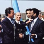 Pelé Instagram – Neste mês, há 30 anos, Pelé foi nomeado Campeão do Esporte da UNESCO. A homenagem aconteceu em Abril de 1994, devido ao seu notável compromisso em promover o esporte e ajudar crianças desfavorecidas. Em 1999, foi eleito “Atleta do Século” pelo Comitê Olímpico Internacional e “Jogador Mundial do Século” pela Federação Internacional de História e Estatística do Futebol (IFFHS).

Representando a UNESCO, Pelé visitou vários países como México, Guatemala, Colômbia e muitos outros. Através da linguagem comum do futebol, participou na promoção do esporte como instrumento de paz e integração.
.
30 years ago, Pelé was named UNESCO Champion for Sport. The honor took place in April 1994, due to his notable commitment to promoting sport and helping disadvantaged children. In 1999, he was named “Athlete of the Century” by the International Olympic Committee and “World Player of the Century” by the International Federation of Football History and Statistics (IFFHS).

Representing UNESCO, Pelé visited several countries such as Mexico, Guatemala, Colombia and many others. Through the common language of football, he participated in promoting sport as an instrument of peace and integration.