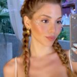 Pelin Uluksar Instagram - Glowy things 🫠✨ #ellesummerweekend