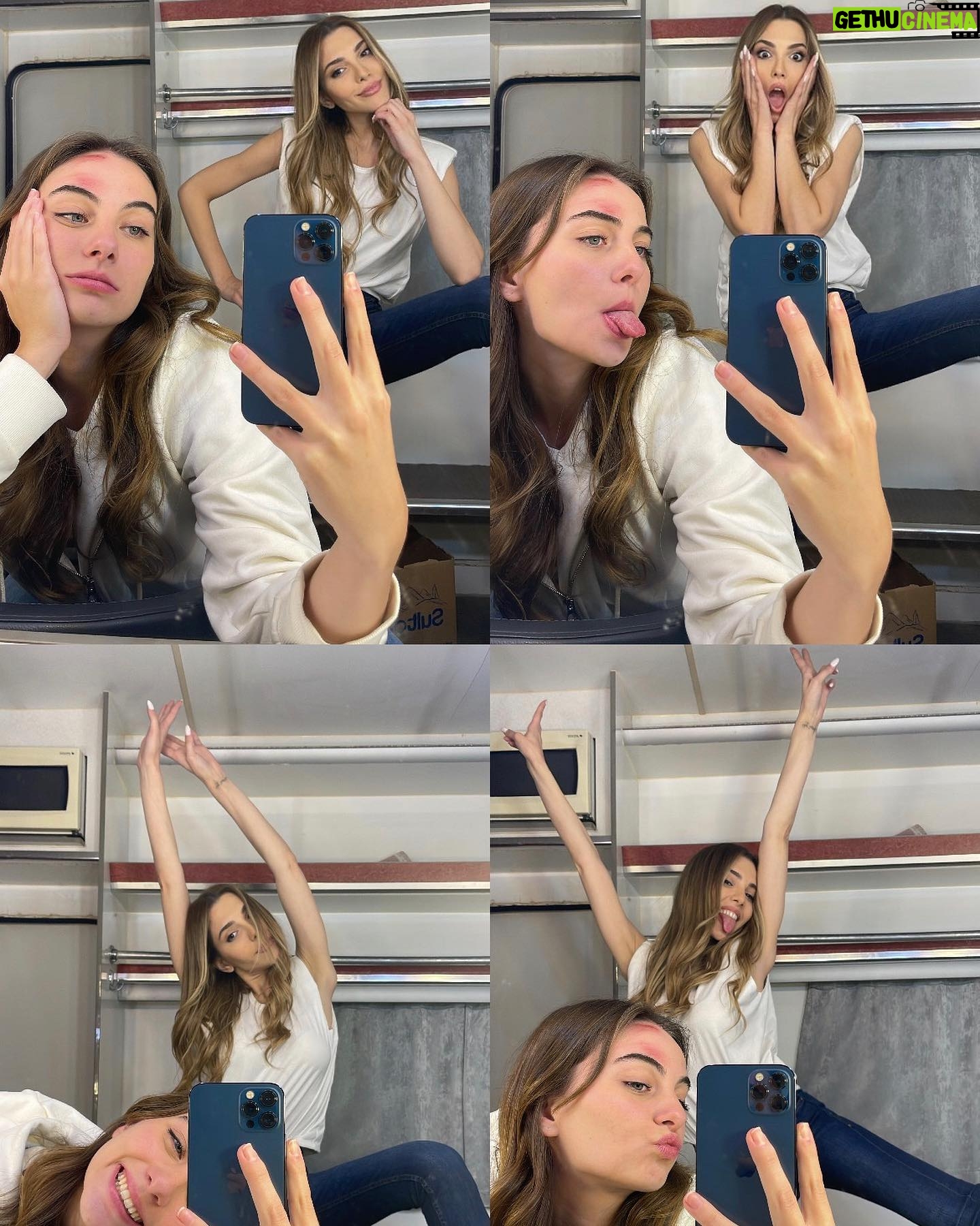 Pelin Uluksar Instagram - BBCS photo dumpyyy dumpp geldi 🤓 @benbucihanatv bu akşam 20:00’de @atvturkiye ‘de! ❤️🔥