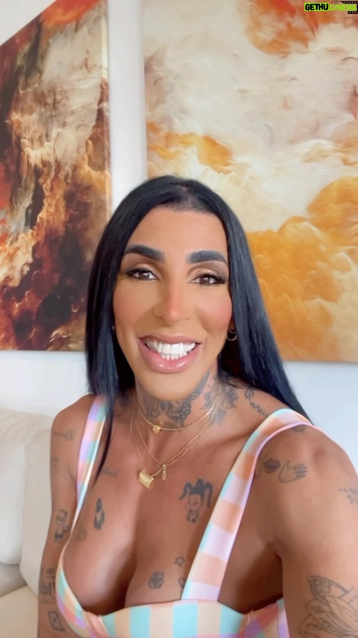 Pepita Instagram - Uma nova semana se iniciando, e eu te pergunto: se você fosse um sentimento hoje, qual sentimento você seria? Uma semana cheia de sentimentos bons e muitas conquistas pra gente, família! Um beijo e um cheiro! ❤️