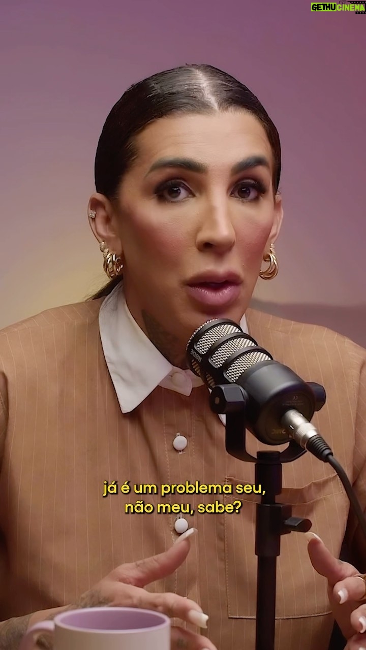 Pepita Instagram - Quem é você para dizer que eu não sou mãe? É preciso sempre reafirmar sobre como a maternidade me mudou e como o reconhecimento do meu filho me basta! Acompanhe minha participação completa no @avisatracklist. Foi incrível, obrigada pelo convite @tracklistoficial ❤️